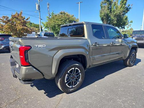 2025 Toyota Tacoma TRD Sport