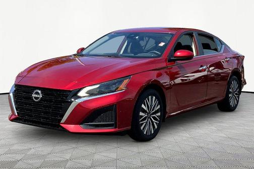 Scarlet Ember Tintcoat 2023 Nissan Altima 2.5 SV