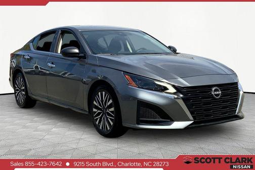 Gun Metallic 2024 Nissan Altima 2.5 SV