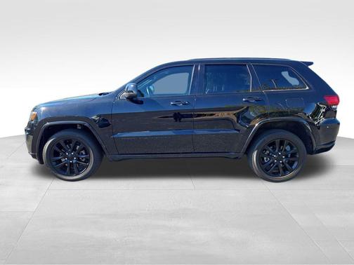 2022 Jeep Grand Cherokee Laredo