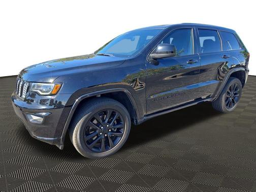 2022 Jeep Grand Cherokee Laredo