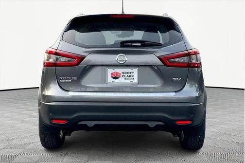 2022 Nissan Rogue Sport SV