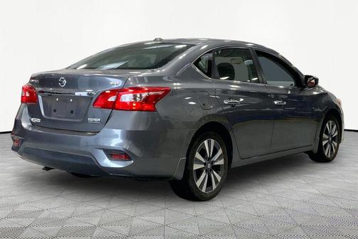 Gun Metallic 2019 Nissan Sentra SV