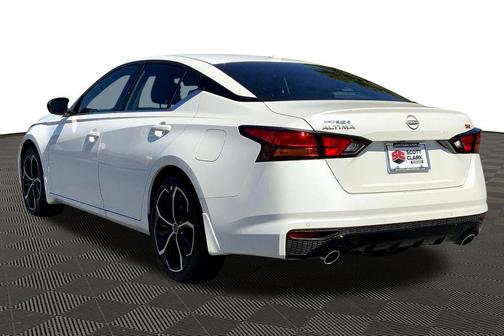 2025 Nissan Altima SR FWD