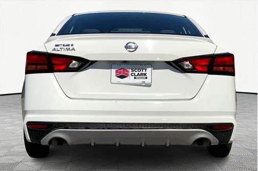 2022 Nissan Altima S FWD
