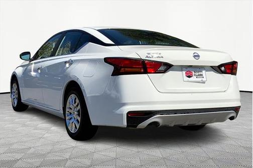 2022 Nissan Altima S FWD