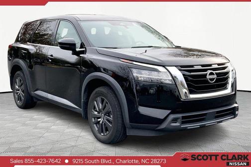 2022 Nissan Pathfinder S 2WD