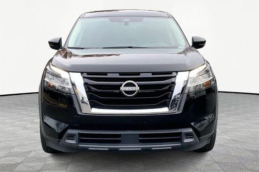 2022 Nissan Pathfinder S 2WD