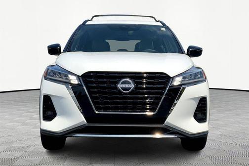 Fresh Powder 2024 Nissan Kicks SR