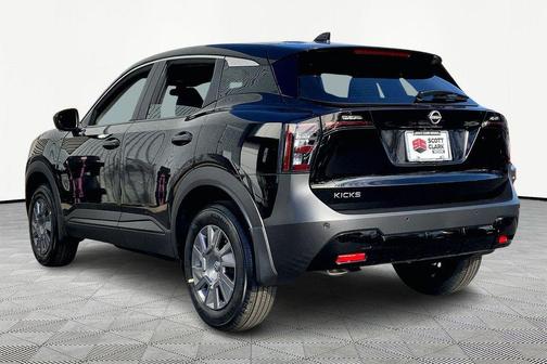 Super Black 2026 Nissan Kicks S