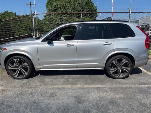 2021 Volvo XC90 T5 R-Design