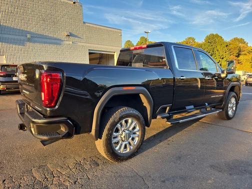 2023 GMC Sierra 2500 Denali