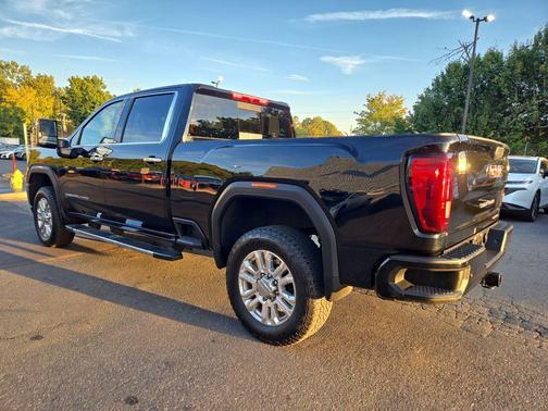 2023 GMC Sierra 2500 Denali