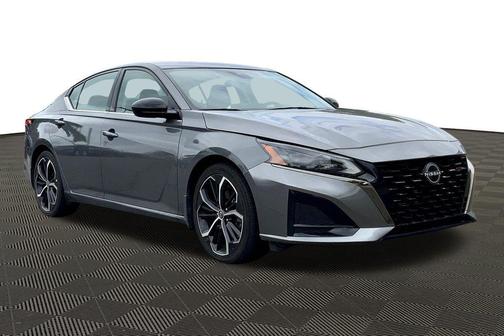 2024 Nissan Altima SR FWD