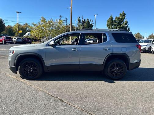 2023 GMC Acadia AWD SLT
