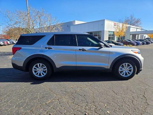2021 Ford Explorer Base
