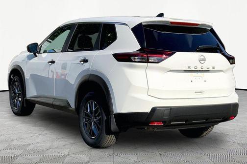 Glacier White 2026 Nissan Rogue S