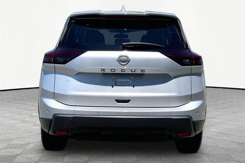 Brilliant Silver Metallic 2025 Nissan Rogue SV