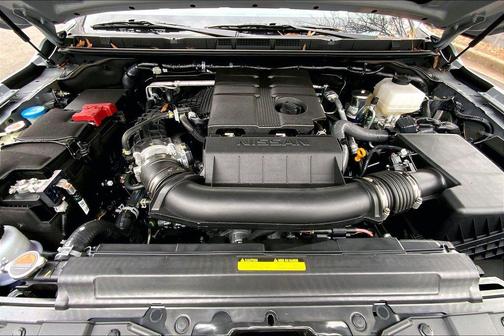 Boulder Gray Pearl 2026 Nissan Frontier SV