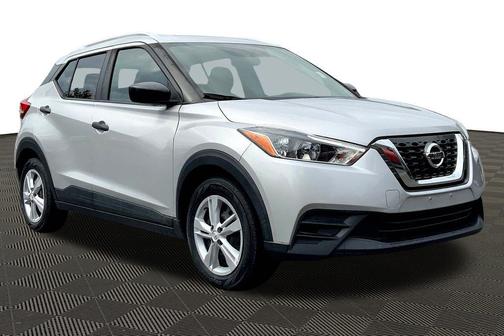 2019 Nissan Kicks S