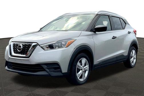 2019 Nissan Kicks S