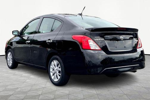 2018 Nissan Versa 1.6 SV