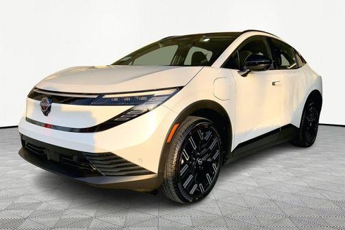 2026 Nissan Leaf PLATINUM+