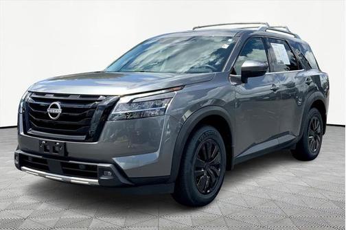 2023 Nissan Pathfinder SL 4WD