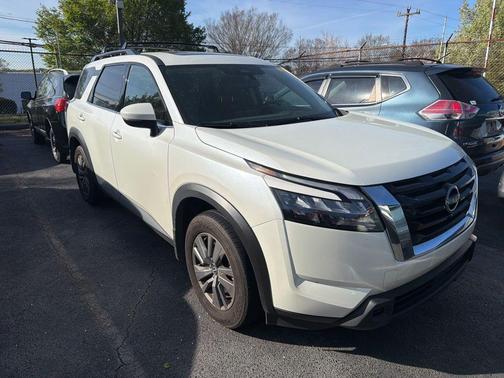 2024 Nissan Pathfinder SV 4WD