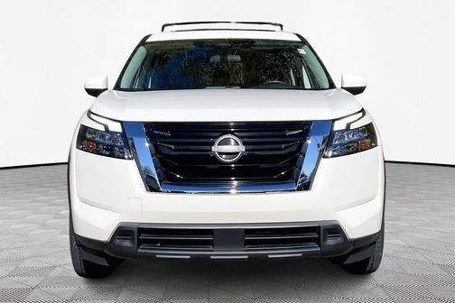 2024 Nissan Pathfinder SV 4WD