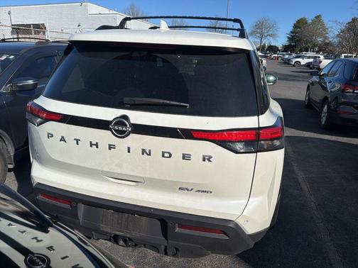 2024 Nissan Pathfinder SV 4WD