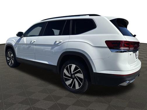2024 Volkswagen Atlas 2.0T SE w/Technology 4MOTION