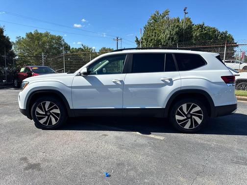 2024 Volkswagen Atlas 2.0T SE w/Technology 4MOTION