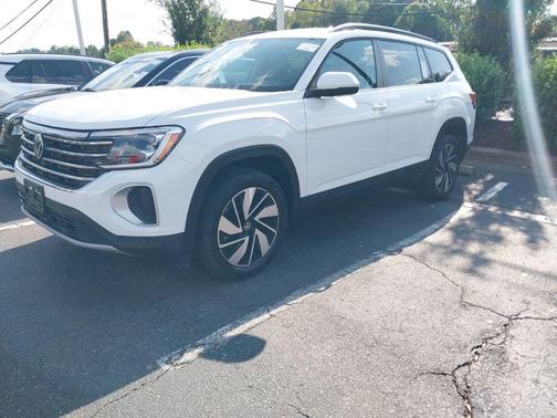 2024 Volkswagen Atlas 2.0T SE w/Technology 4MOTION