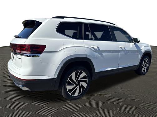 2024 Volkswagen Atlas 2.0T SE w/Technology 4MOTION