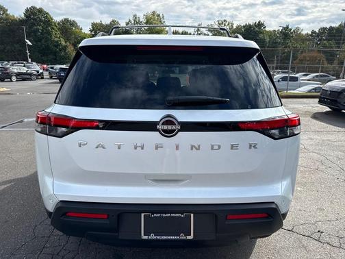2025 Nissan Pathfinder SV FWD