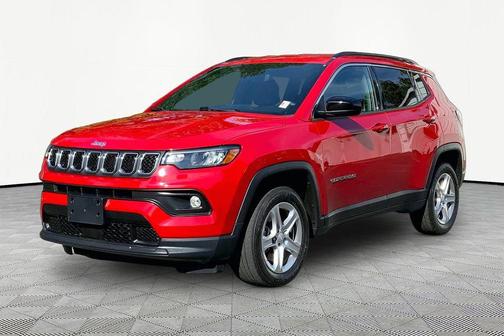 Redline Pearlcoat 2023 Jeep Compass Latitude