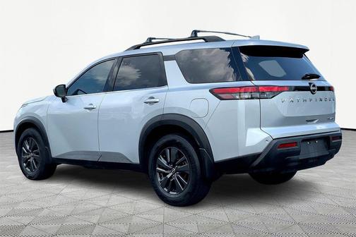 2023 Nissan Pathfinder SV 4WD