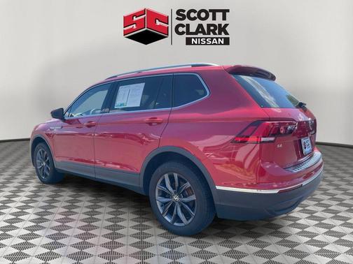 Kings Red Metallic 2023 Volkswagen Tiguan 2.0T SE 4MOTION