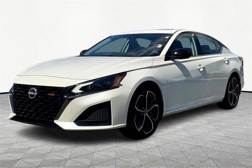 2024 Nissan Altima SR FWD