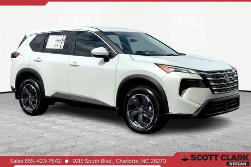 Everest White Pearl Tricoat 2026 Nissan Rogue SV