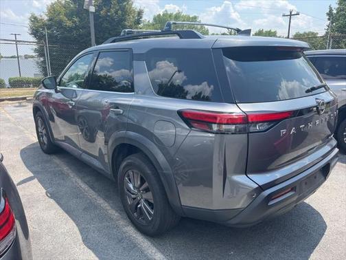 2022 Nissan Pathfinder SV 4WD