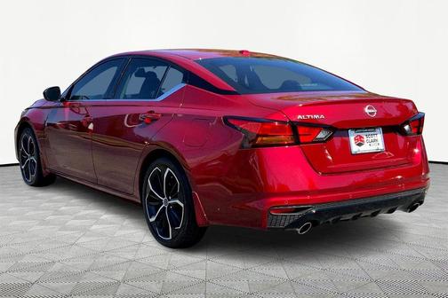 2025 Nissan Altima SR FWD