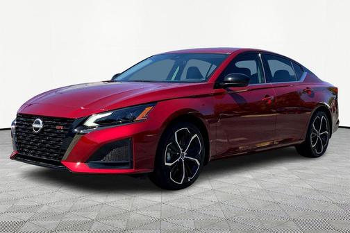 2025 Nissan Altima SR FWD