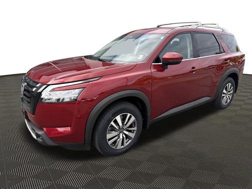 2023 Nissan Pathfinder SL 4WD