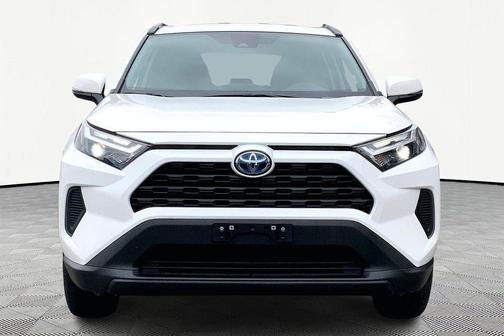 Ice Cap 2024 Toyota RAV4 Hybrid XLE