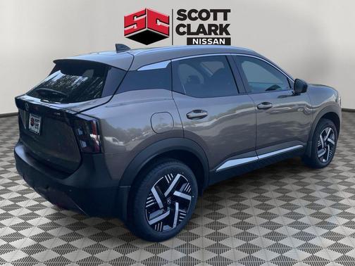 Canyon Bronze Metallic 2026 Nissan Kicks SV