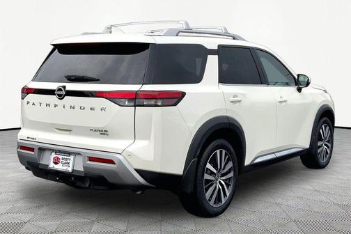 2022 Nissan Pathfinder Platinum 4WD