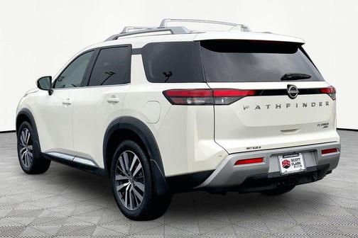 2022 Nissan Pathfinder Platinum 4WD