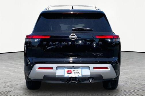 Super Black 2023 Nissan Pathfinder Platinum 4WD